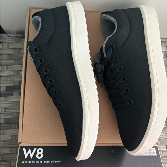 Allbirds women’s black sneakers new - Picture 4 of 5